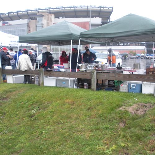 Tailgating ! - B & M Catering - Clambakes, Barbecu