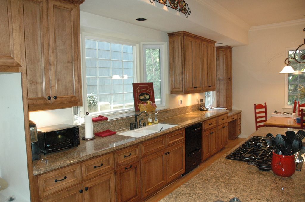Manhattan Beach Re-face Kitchen