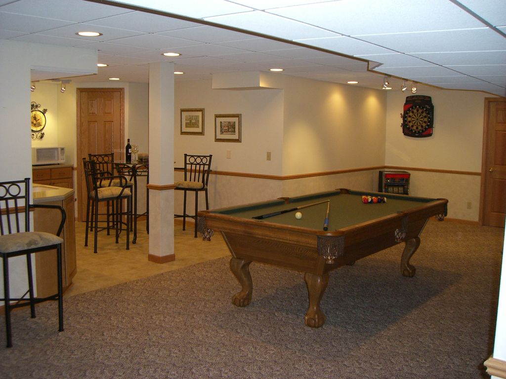New Berlin` Rec Room