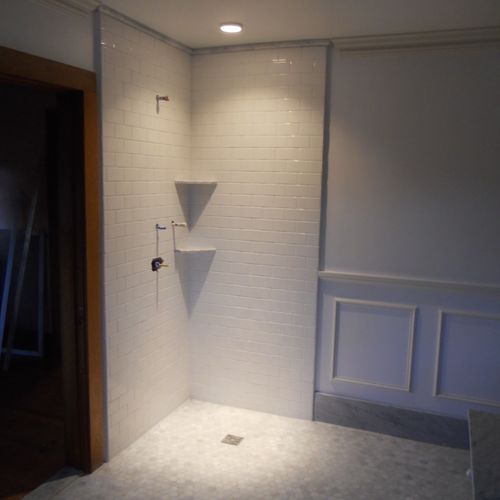 Curbless entry/barrier free shower