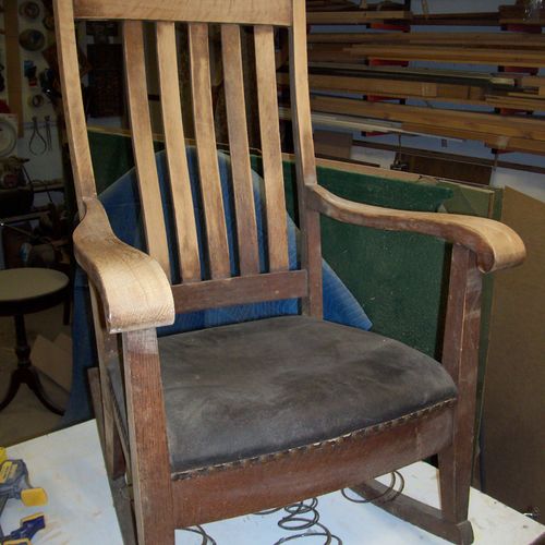 Oak rocking chair before restoration