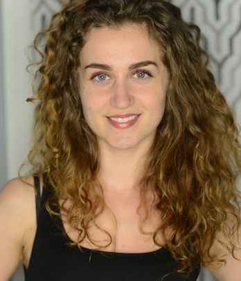 Jovana, certified trainer at Mayet Fitness