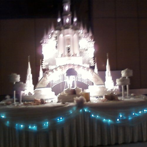 Illuminated Castle Cake @ Universal 2 Day Wedding 