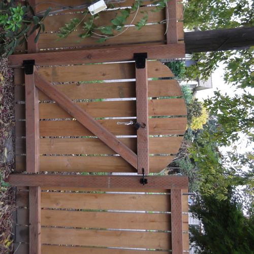 Rambler style fence and gate