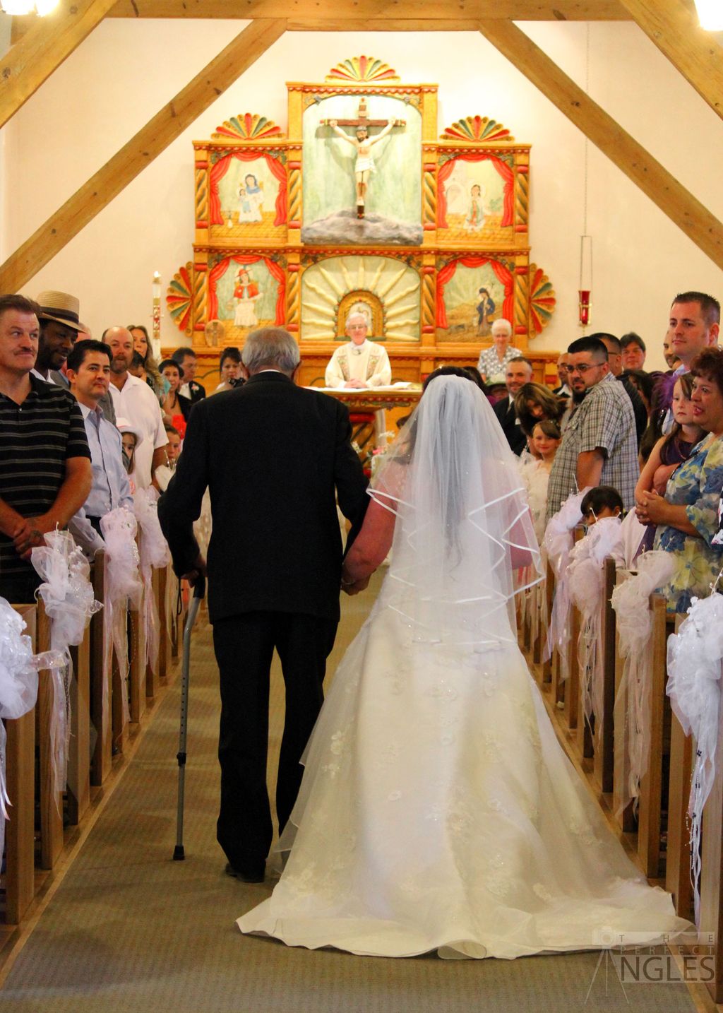 WEDDINGS & EVENTS
SALENA & VINCE FIRST GLANCE
2013