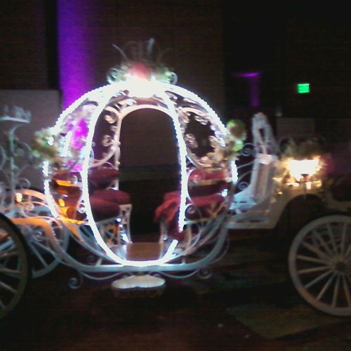 Iluminated Carriage @ Universal 2 Day Wedding 2011