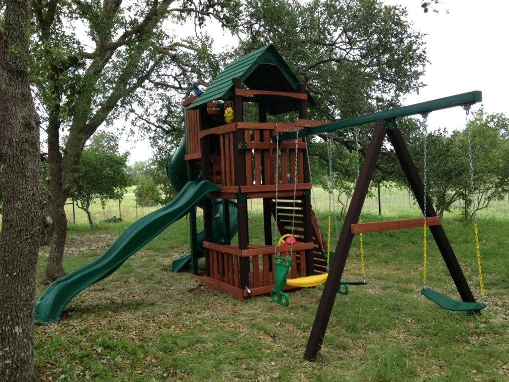 Swing-sets Assembled by Hitek