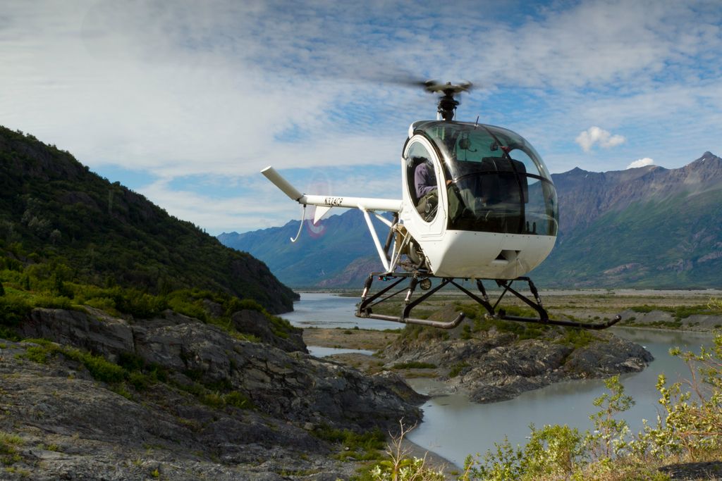Learn to fly helicopters with Group 3 Aviation!
