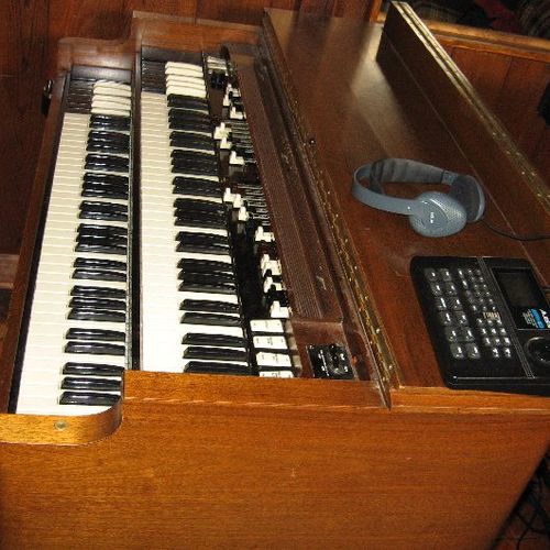 Yes, that's a real Hammond B-3