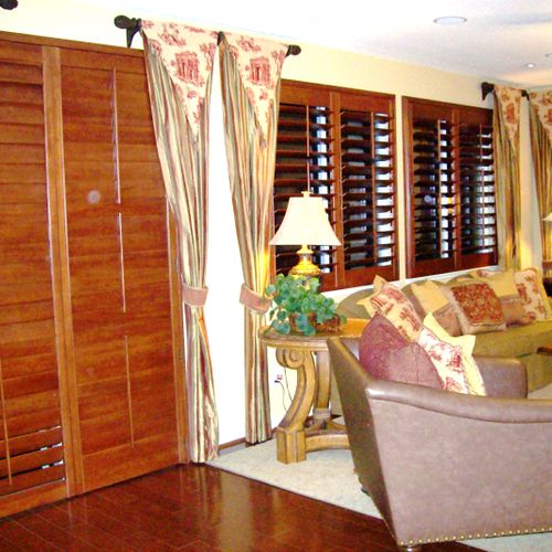 Exquisite shutters throughout the whole home refle