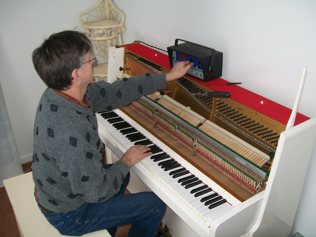 Steve Farley at work