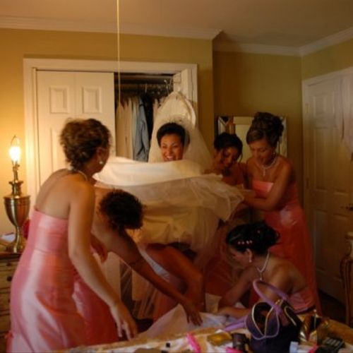 Bride surrounded by maids, Burke, VA