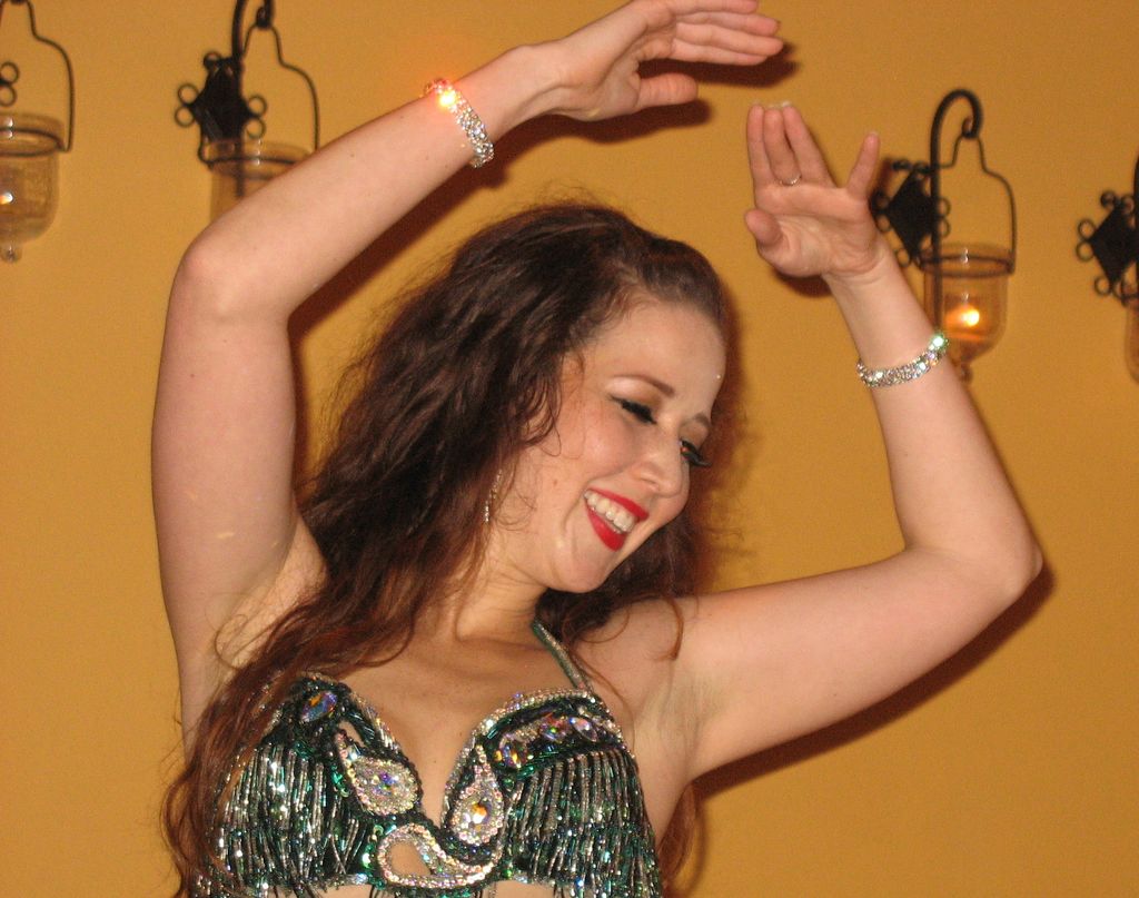 Live belly dance at Soma Space, Portland, OR