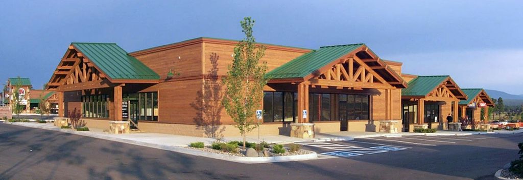 Timber clad retail in Colorado by JSA