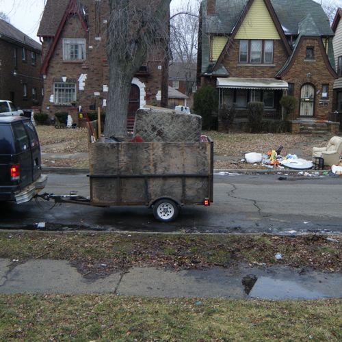 tenant trash removal....curbside pickup