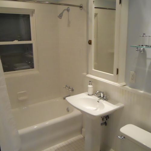 Clean and elegant bathroom remodel