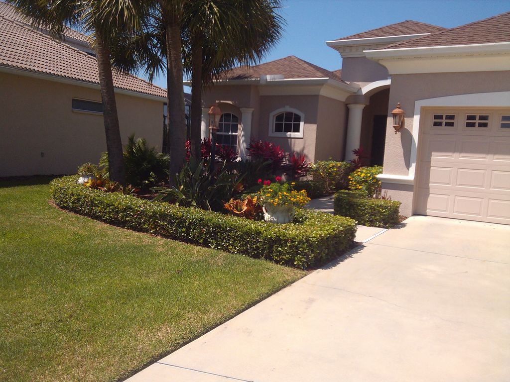 Lawn mowing and landscaping in Bradenton, Florida.