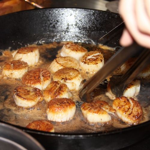 Seared Scallops in brown butter