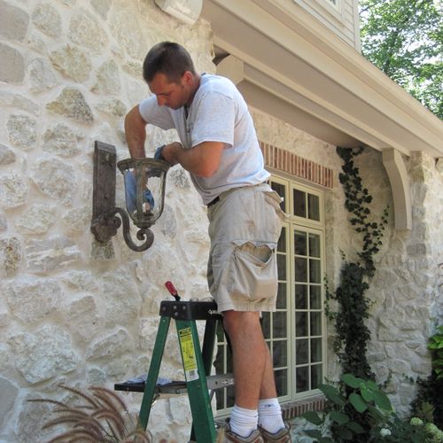 Outdoor light fixtures can be brought back to life