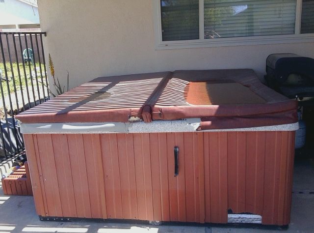 Before spa/hot tub removal in Simi Valley, CA