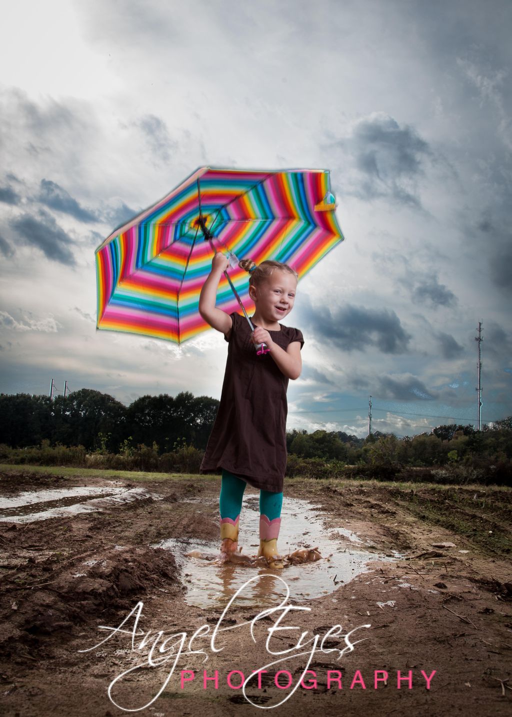 You're never to old to dance in the rain!

For mor