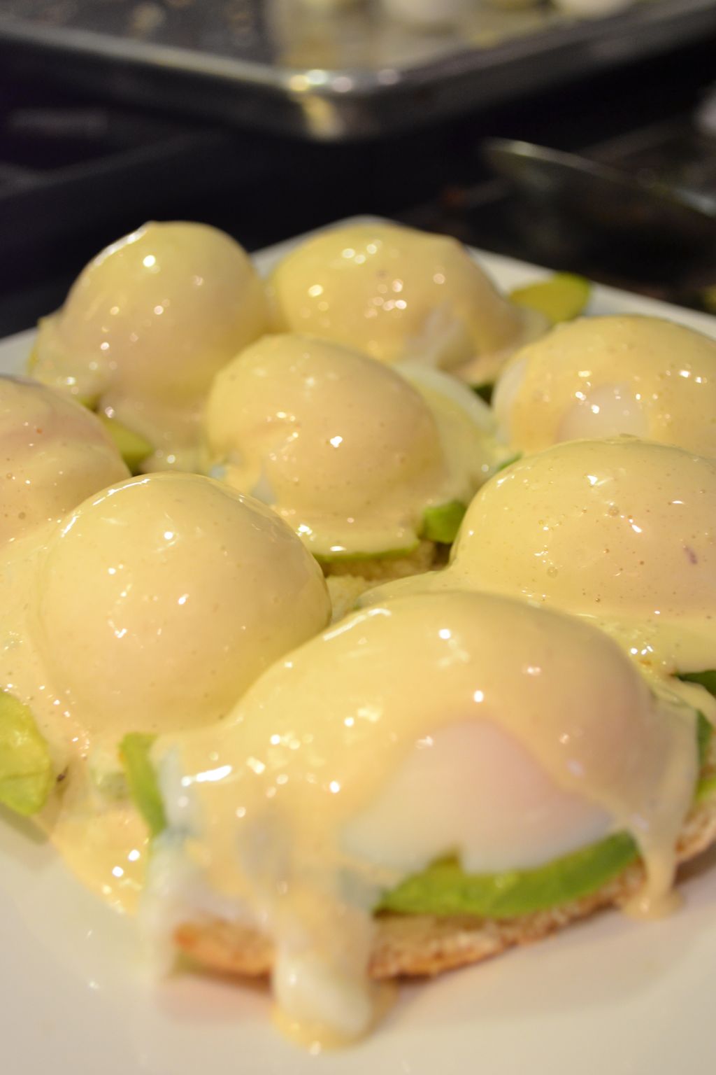 Avocado hollandaise eggs!