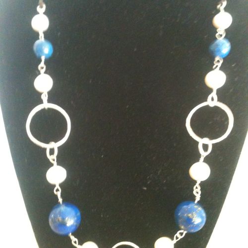 Lapis lazuli, pearl, silver and leather necklace. 