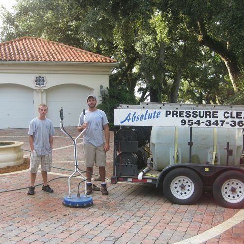 Residential Pressure Cleaning in Davie, FL.  18,00