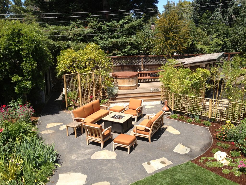 A relaxed space, to simply experience the colors, 