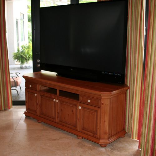Custom TV cabinet out of knotty pine