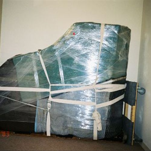 piano moving at BR-MOVERS
