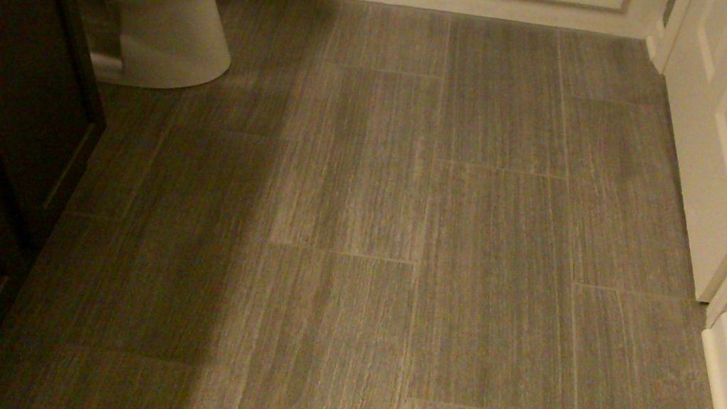 Chicago - bathroom floor, porcelain tiles.