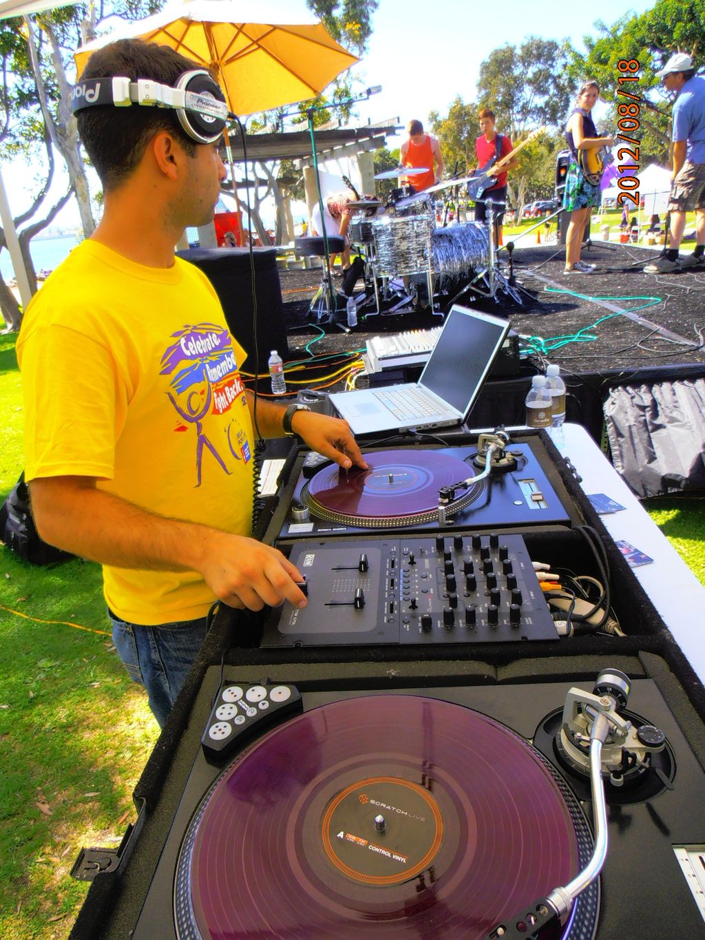 Astir Entertainment volunteering for American Canc