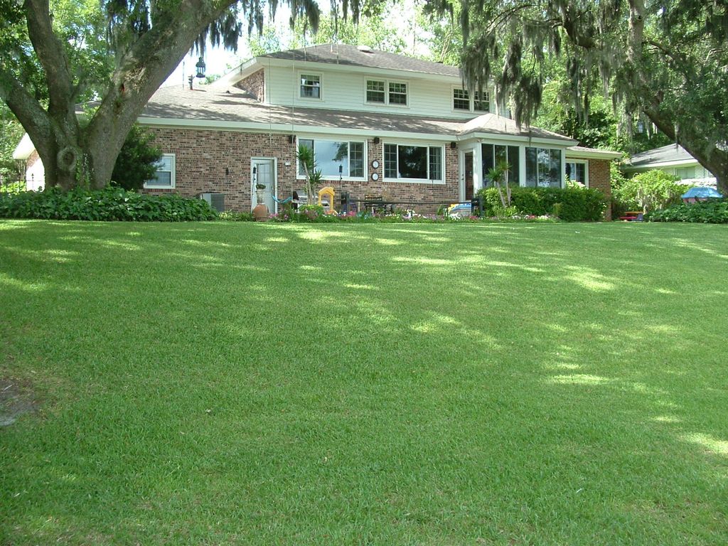 West Ashley Lawn