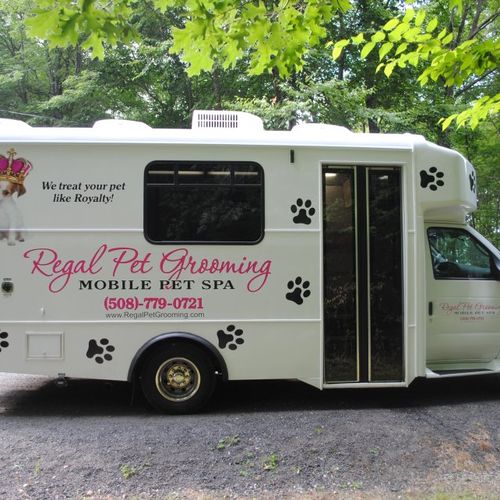 The Regal Pet State-of-the-art grooming van.