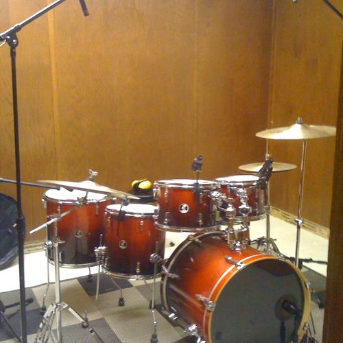 Sonor 2007 Force Birch Professional Drum Set
Zildj