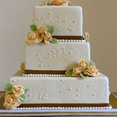 It is all in details with this cake... Simple, Swe