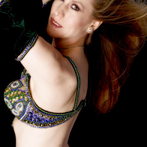 Mellilah teaches belly dance classes in Bothell