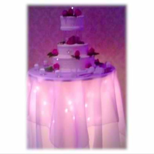 Cake table with lights.