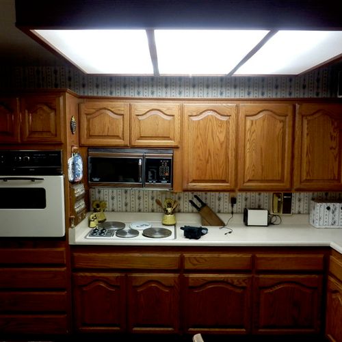 Kitchen before remodeling.