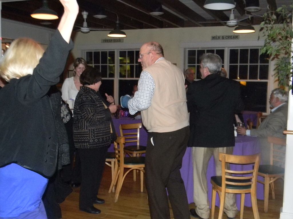 Folks dancing and having fun at the Pescatello par