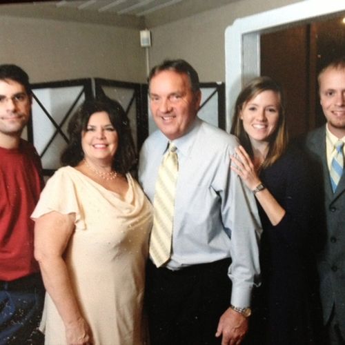 Family photo of Porters: Tony, Judy, Bob, Jolee an