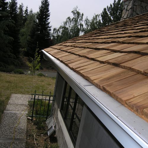 Gutterglove Pro on Wood shake roof.