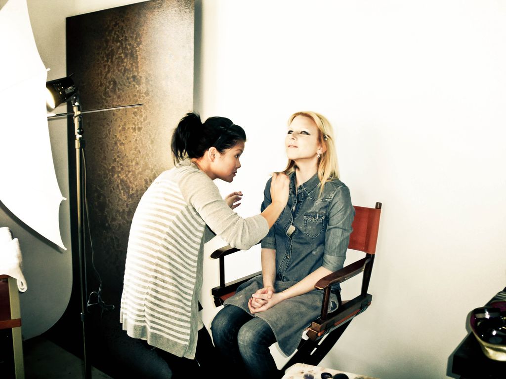 Annie working on a fashion set