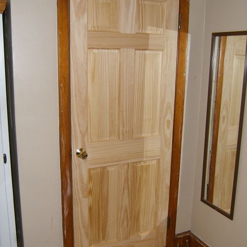 Pine 6 panel interior door slabs.