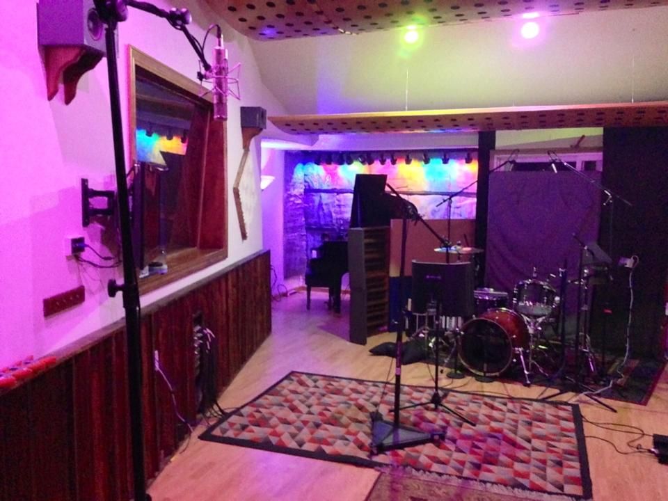 Drum / Live Room   -36-24-16'