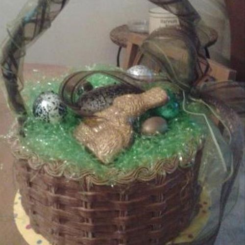 A Delicious Basket Cake! ...(this one's triple cho