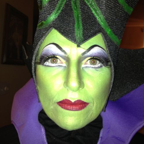 Gabi
Halloween Malificent Costume
10/2012