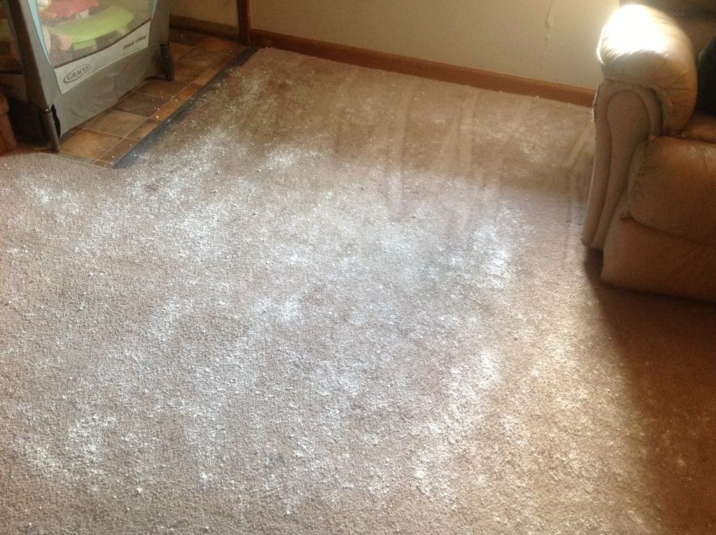 Dry carpet cleaning powder, very fragrant.