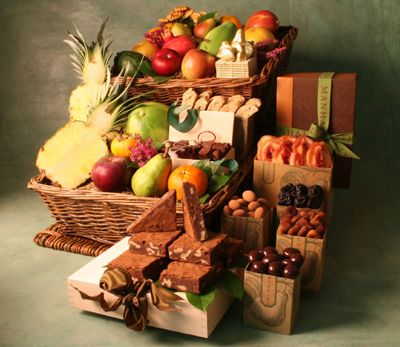 Fresh Fruit hampers with Chocolates and Pastries